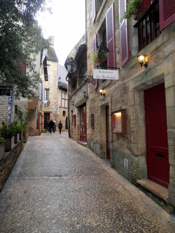 2012_10_dordogne_sarlat_20121007_111542_001.jpg (large)